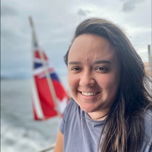 Meet your Posher, Ana maria